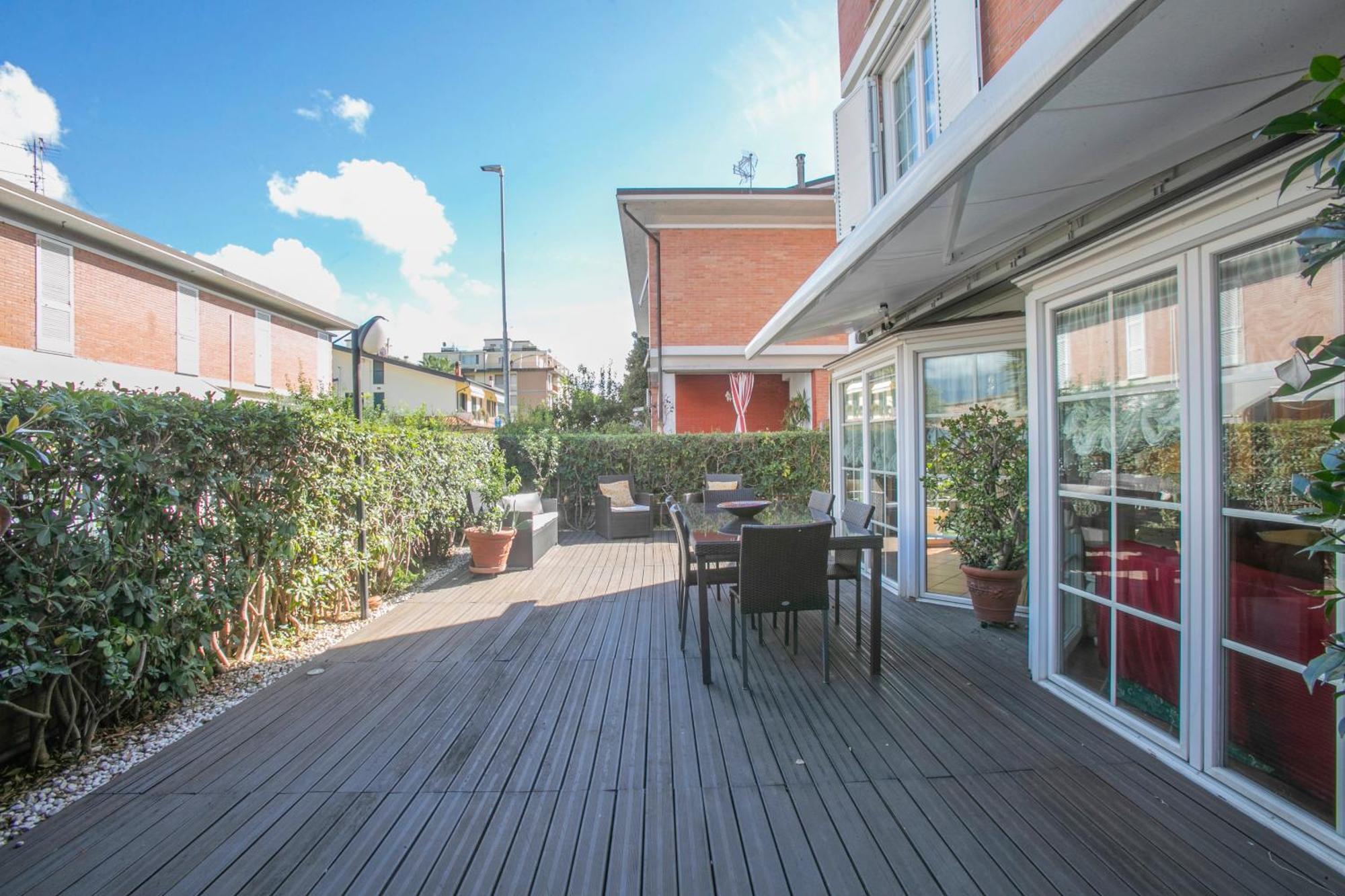 Maison Renee Viareggio Eksteriør billede